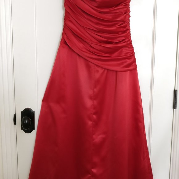 Red satin one shoulder strap elegant prom dress - Picture 3 of 4